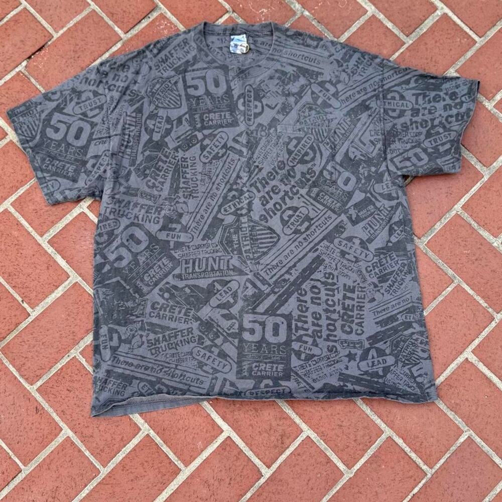 Vintage all over print grey graphic t shirt